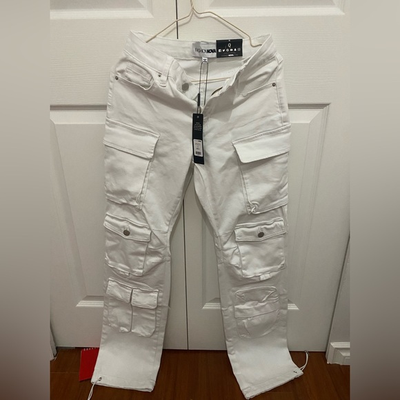 Fashion Nova Cargo Jeans - Picture 2 of 2